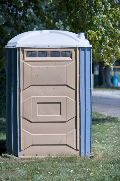 Best Portable toilet rental cost  in Nes, IL